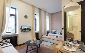 City Center Apartments Close To National Theater